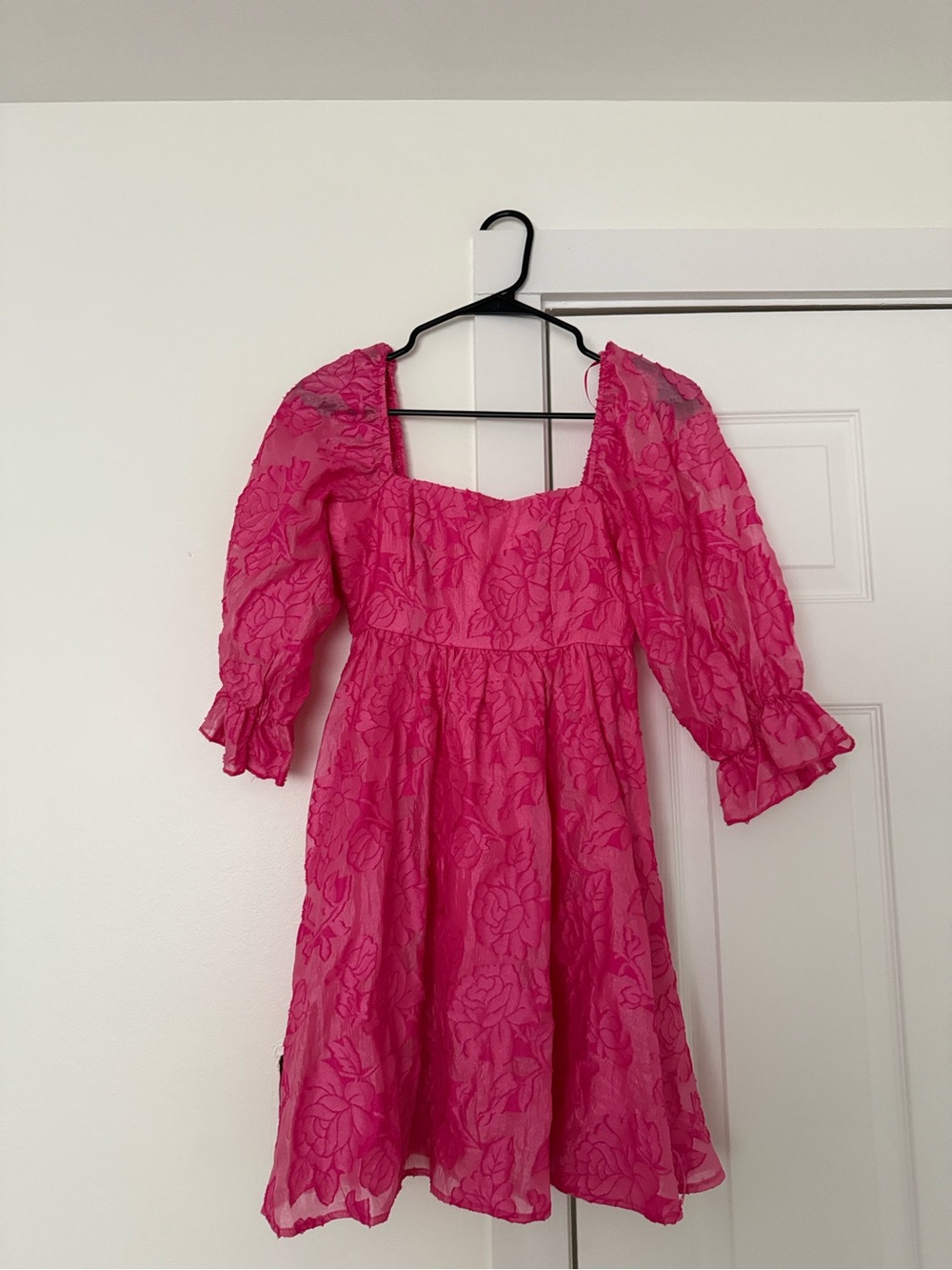 Women Fuchsia Puff Sleeve Floral Dress